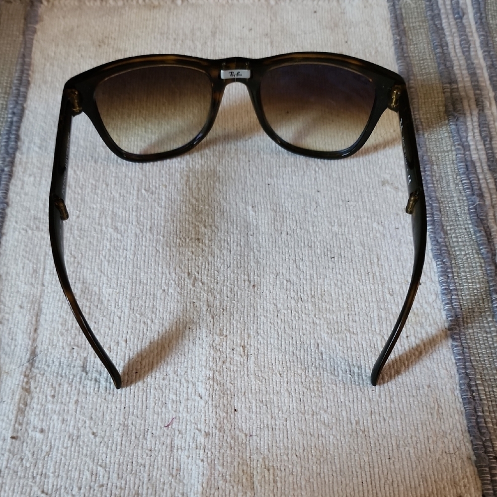 Ray-Ban Tortoise Shell Sunglasses